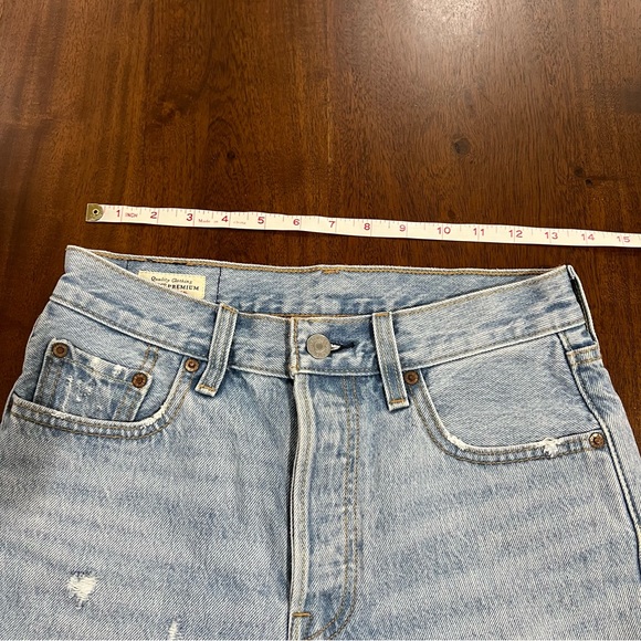 Levi’s Premium 501 Slouch Short in Slouch Around Size 25 - Picture 9 of 10